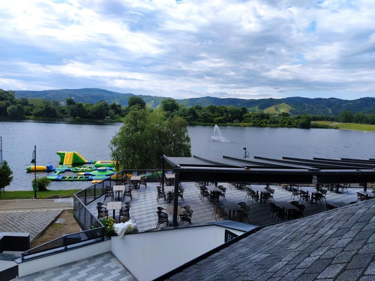 ホテル Prenociste Srebrno Jezero Veliko Gradište エクステリア 写真